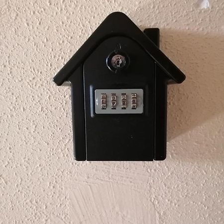 Bain De Soleil Apartment Форкалкер Екстериор снимка